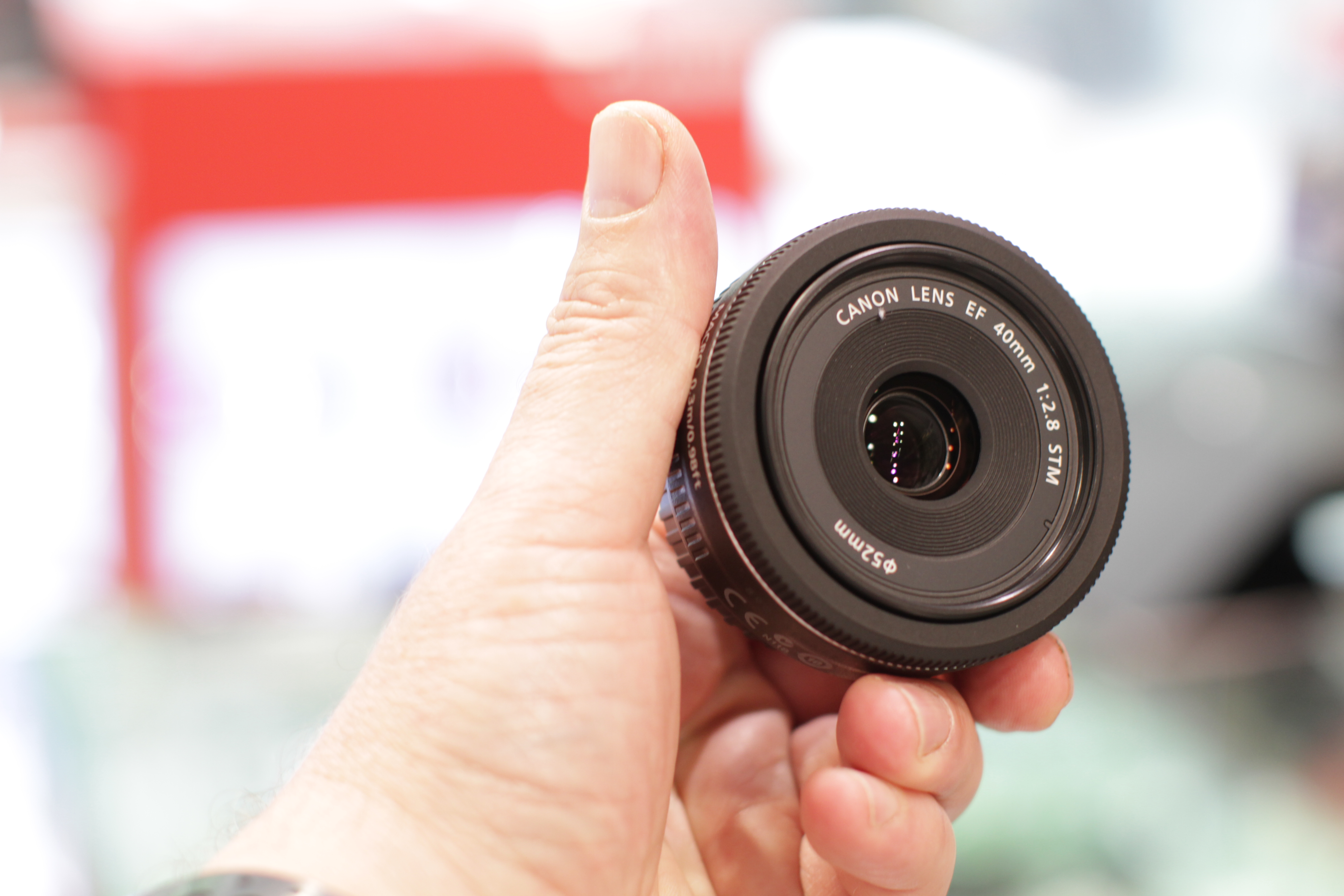 Canon EF 40mm f/2.8 STM Lens | jackcutting